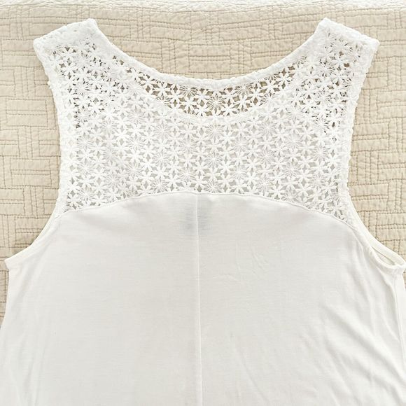 Old Navy Crochet Tunic Top Womens Size M Longline Sleeveless White Stretch Basic - Picture 5 of 9
